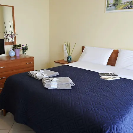Riviera Ionica מלון דירות 4*