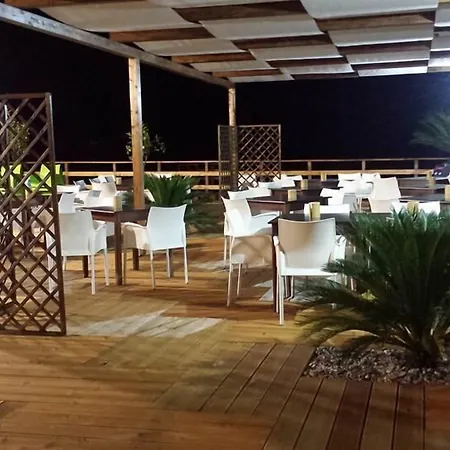 Riviera Ionica מלון דירות סנטה תרזה די ריבה