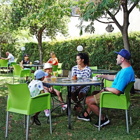 Riviera Ionica מלון דירות 4*