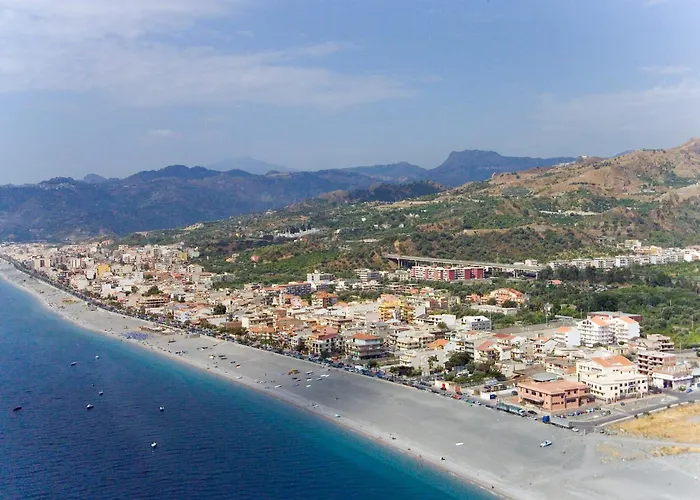 Apartahotel Riviera Ionica Santa Teresa Di Riva